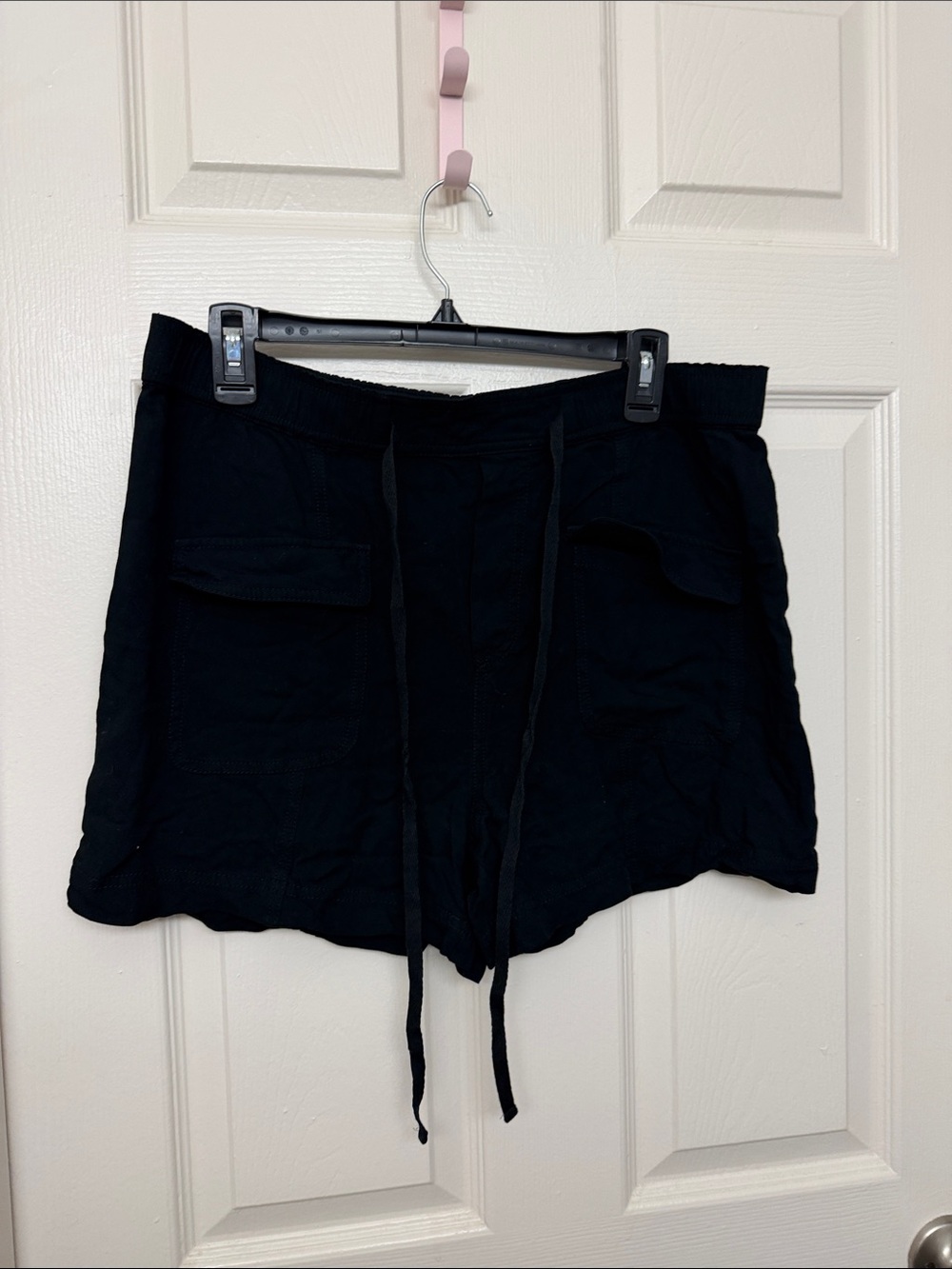 Melrose and Market Black Drawstring Cargo Beach Shorts